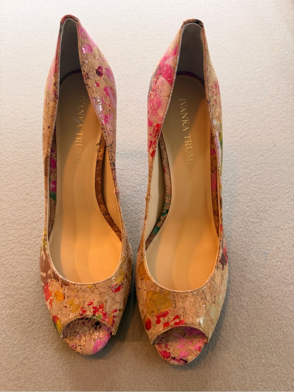 Ivanka Trump Sexy Multicolor Floral on cork Peep-Toe Pumps Size 8